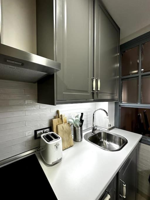 Apartamento Con Parking En Centro De Madrid-Chamberiアパートメント エクステリア 写真